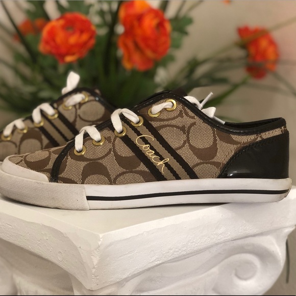 Coach Shoes - Picture 2 of 4